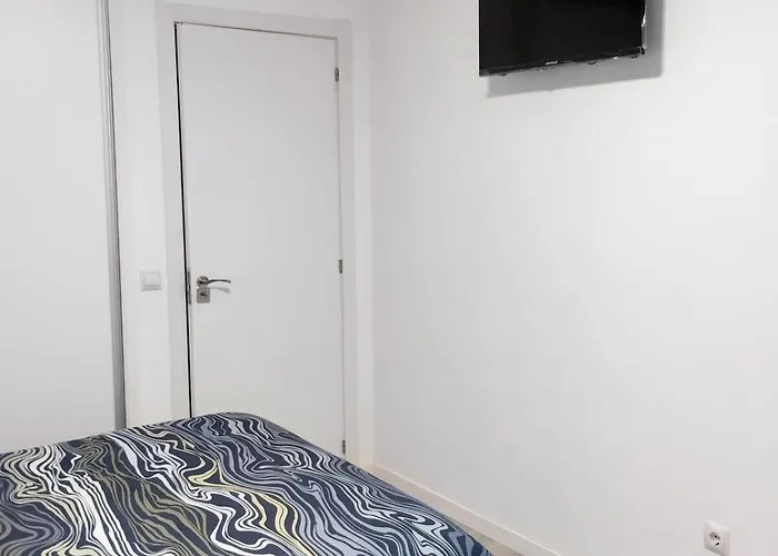 De 4 Hab-et5 Apartment