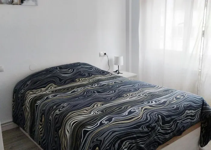 De 4 Hab-et5 Apartment *